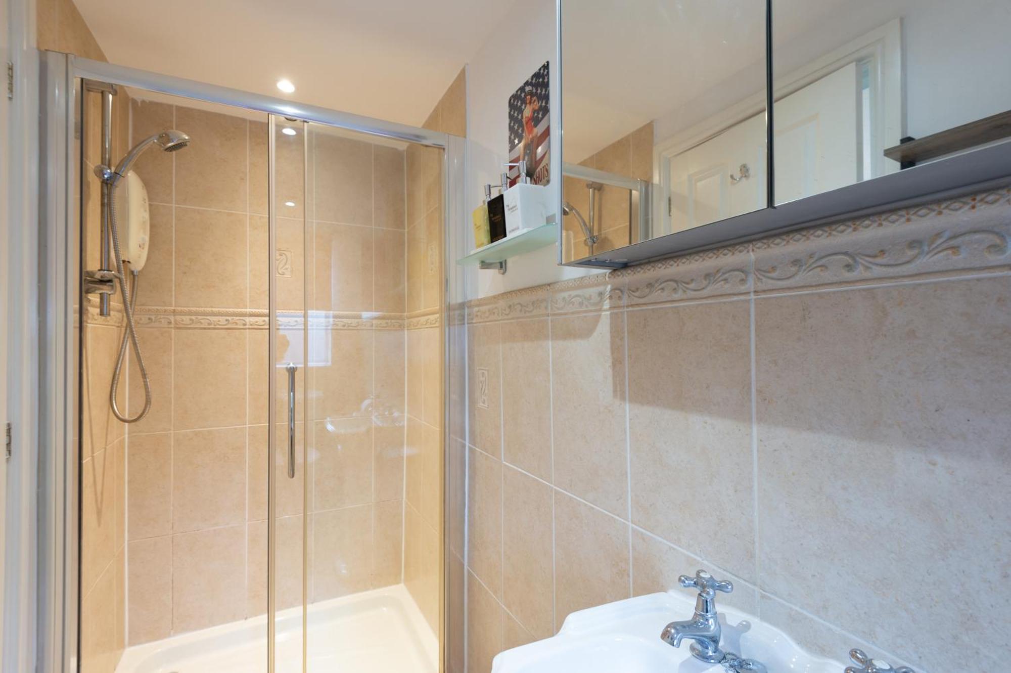 The Ambleside Apartments - Self Catering With Private Kitchen - Best For Location Eksteriør billede