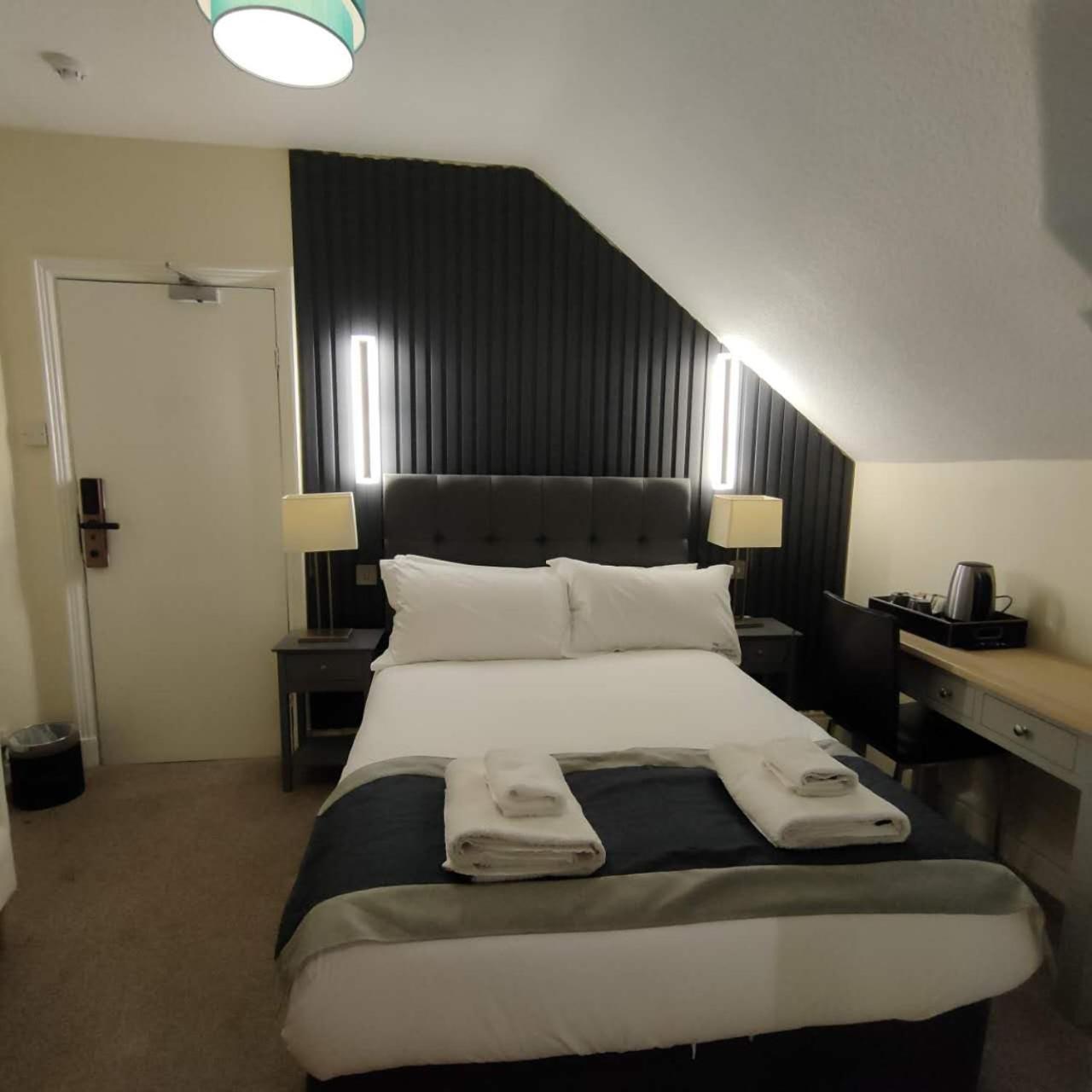 The Ambleside Apartments - Self Catering With Private Kitchen - Best For Location Eksteriør billede